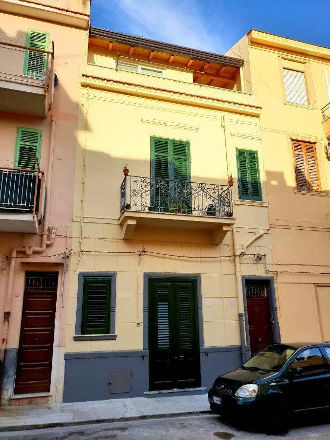 Rifinito Bilocale In Centro, Casa Verdi, 2° Piano Apartment Bagheria Ngoại thất bức ảnh
